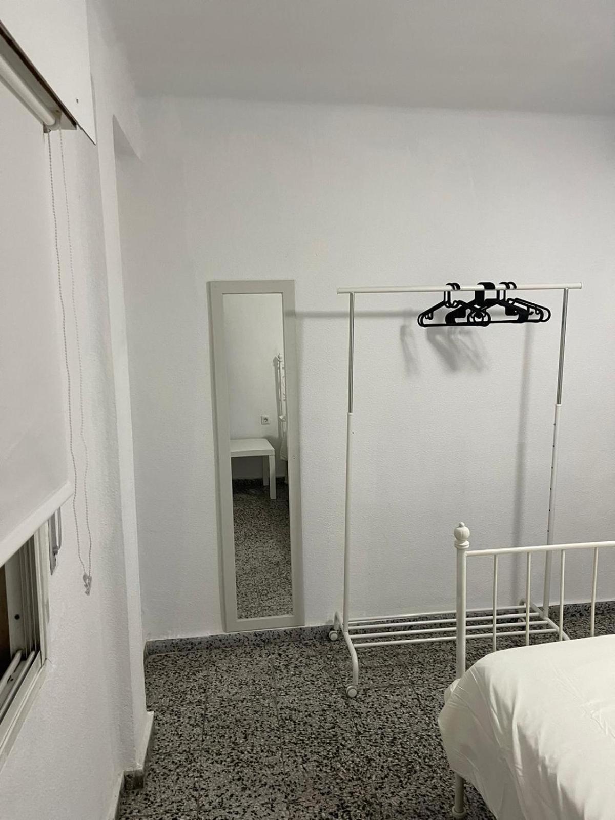 Apartamento De Habitaciones Privadas En El Centro De 말라가 외부 사진