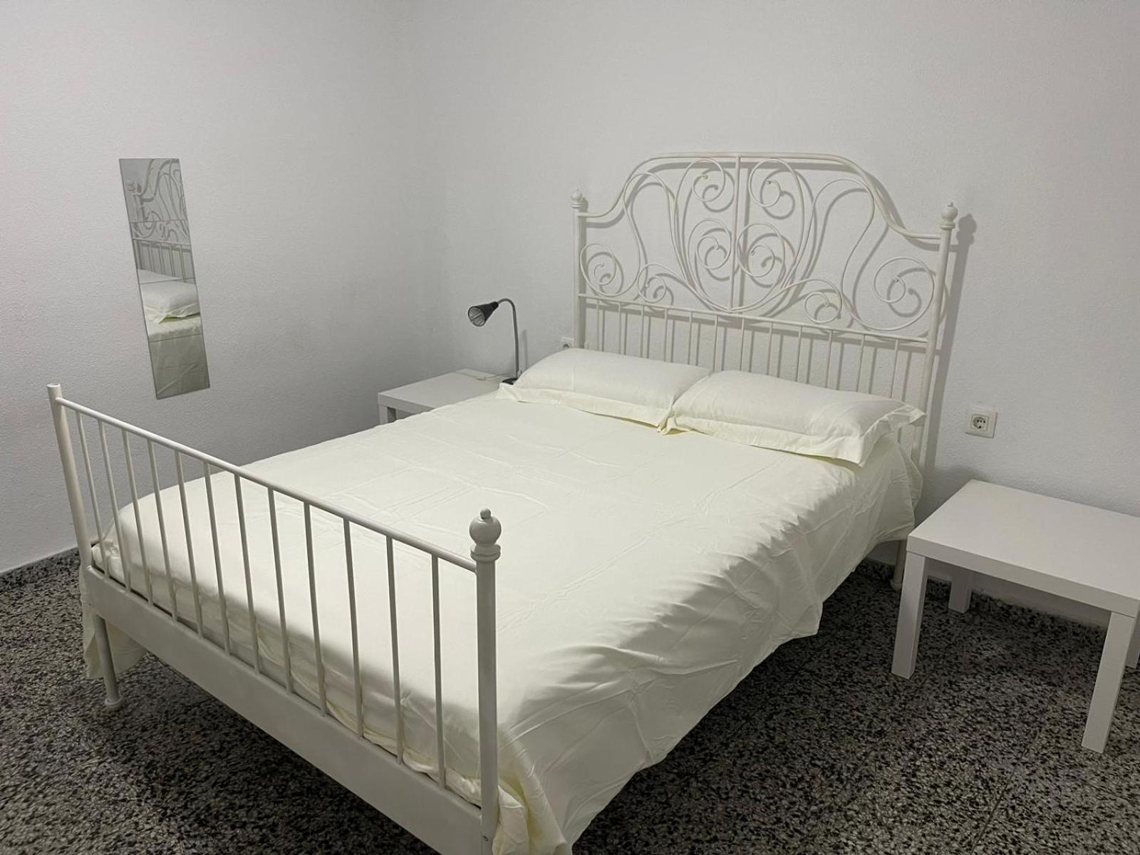 Apartamento De Habitaciones Privadas En El Centro De 말라가 외부 사진