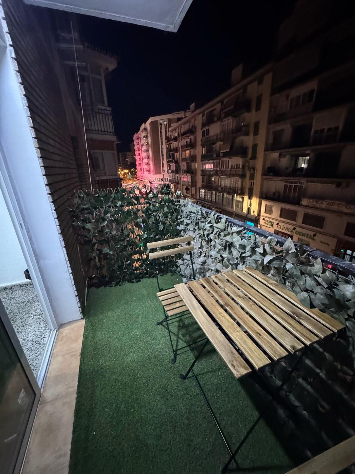 Apartamento De Habitaciones Privadas En El Centro De 말라가 외부 사진